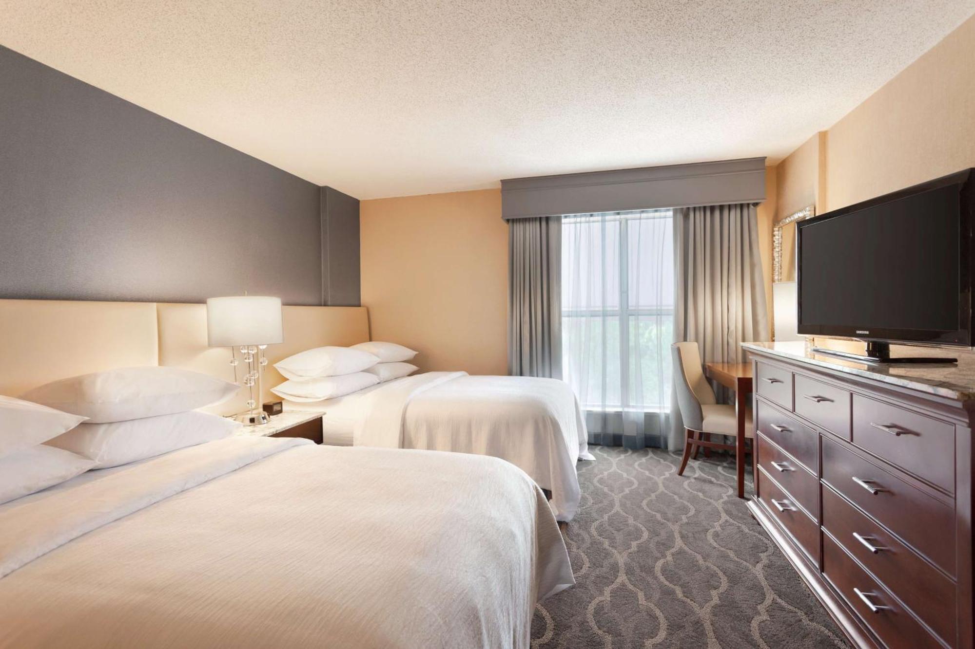 Embassy Suites By Hilton Atlanta Airport College Park Esterno foto
