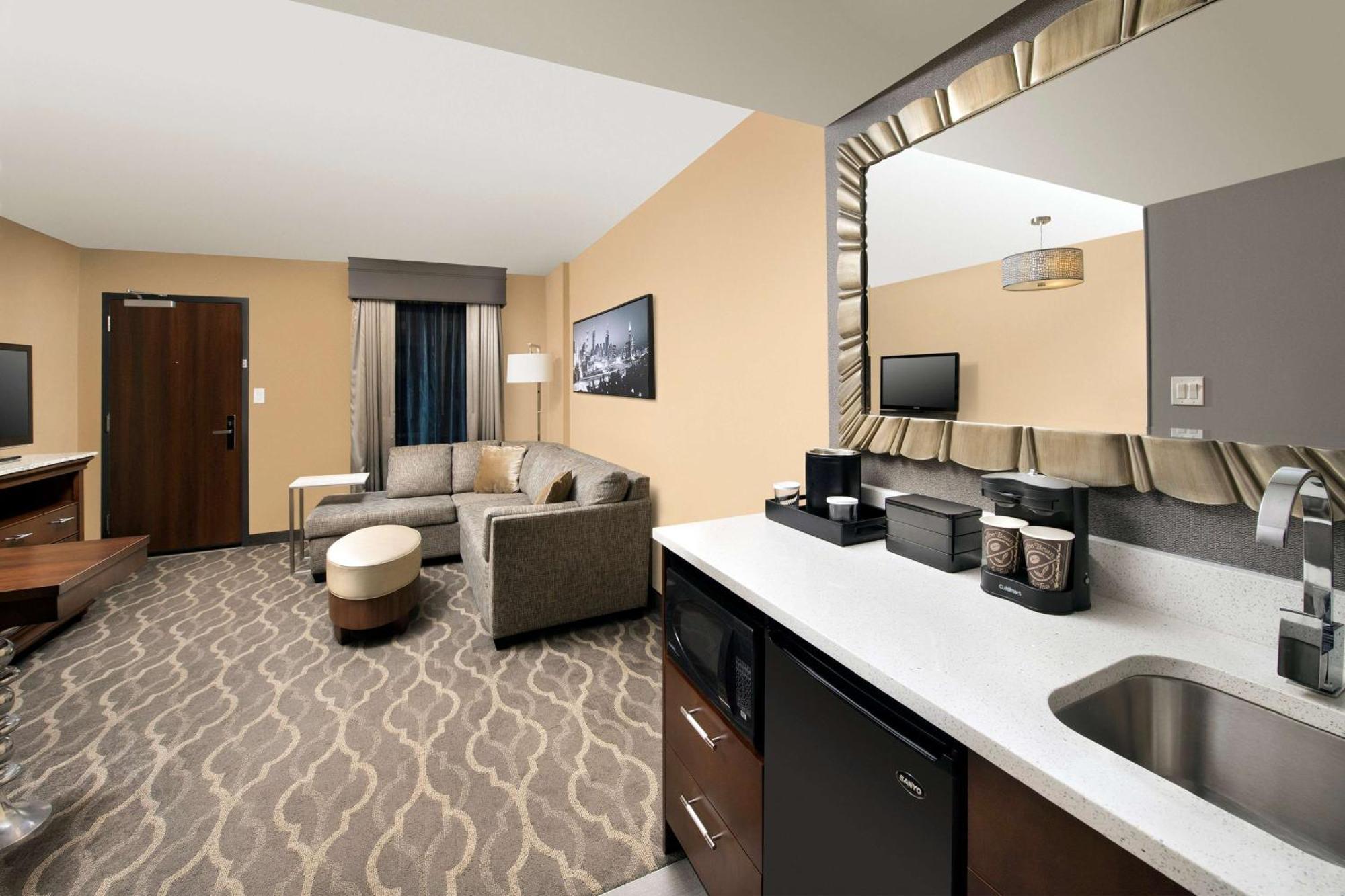 Embassy Suites By Hilton Atlanta Airport College Park Esterno foto