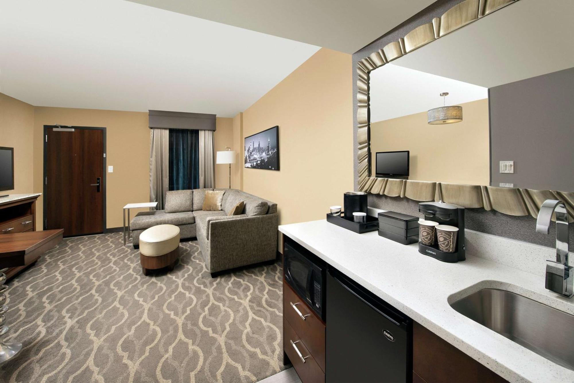 Embassy Suites By Hilton Atlanta Airport College Park Esterno foto