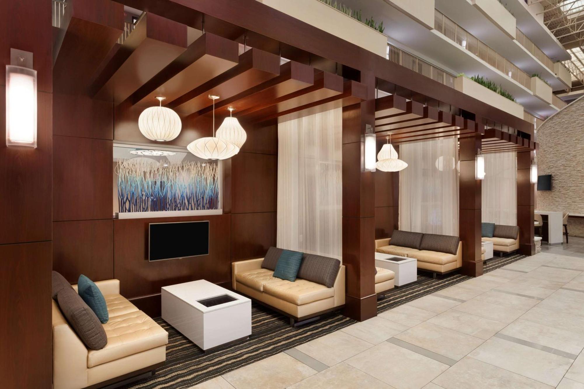 Embassy Suites By Hilton Atlanta Airport College Park Esterno foto