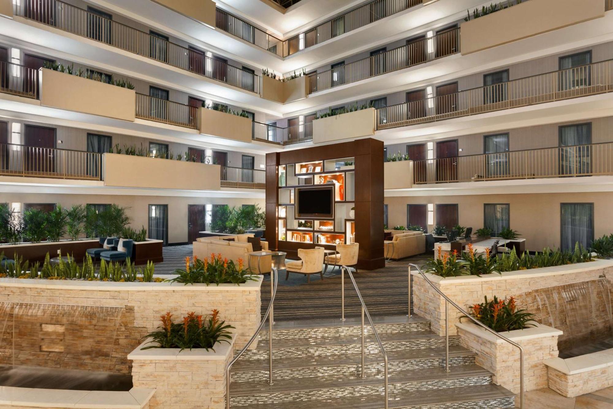 Embassy Suites By Hilton Atlanta Airport College Park Esterno foto