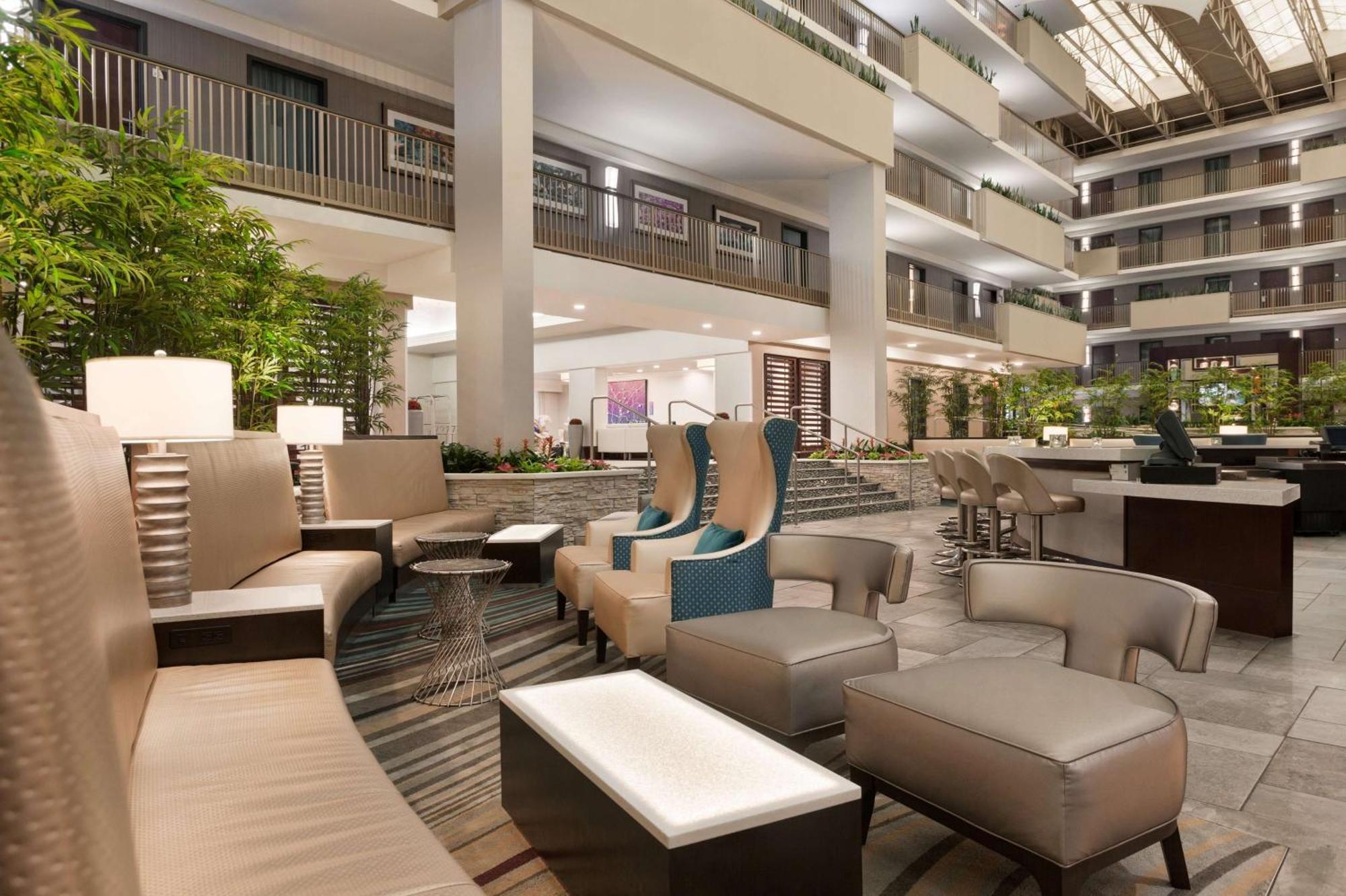 Embassy Suites By Hilton Atlanta Airport College Park Esterno foto