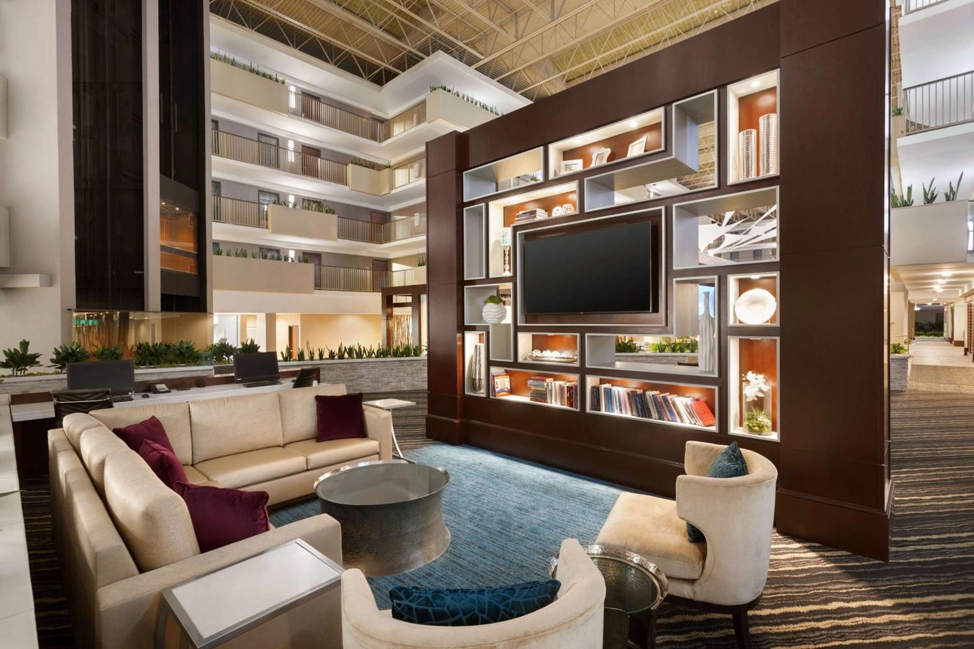 Embassy Suites By Hilton Atlanta Airport College Park Esterno foto