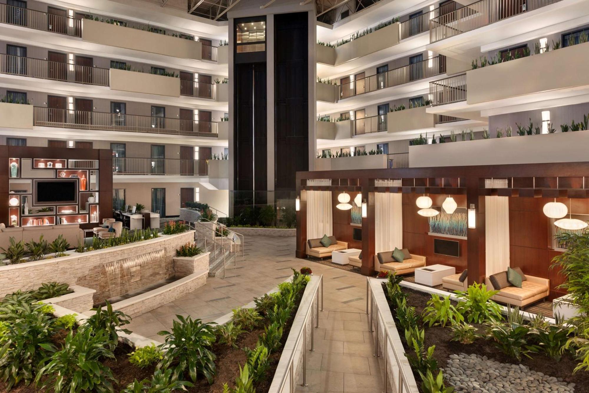 Embassy Suites By Hilton Atlanta Airport College Park Esterno foto