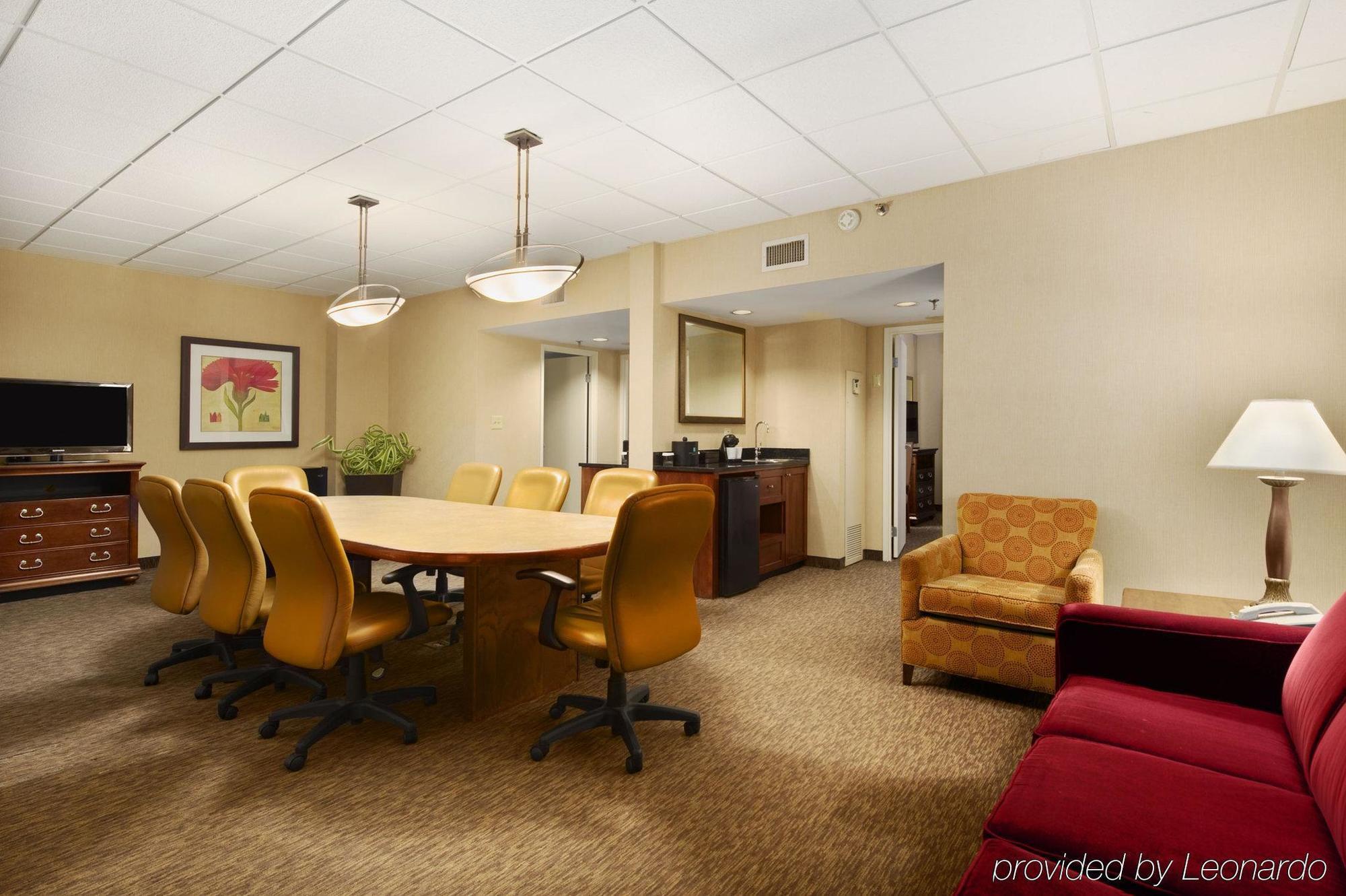 Embassy Suites By Hilton Atlanta Airport College Park Esterno foto