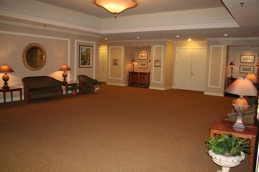 Embassy Suites By Hilton Atlanta Airport College Park Servizi foto